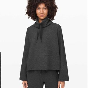 Lululemon Retreat Yourself Pullover